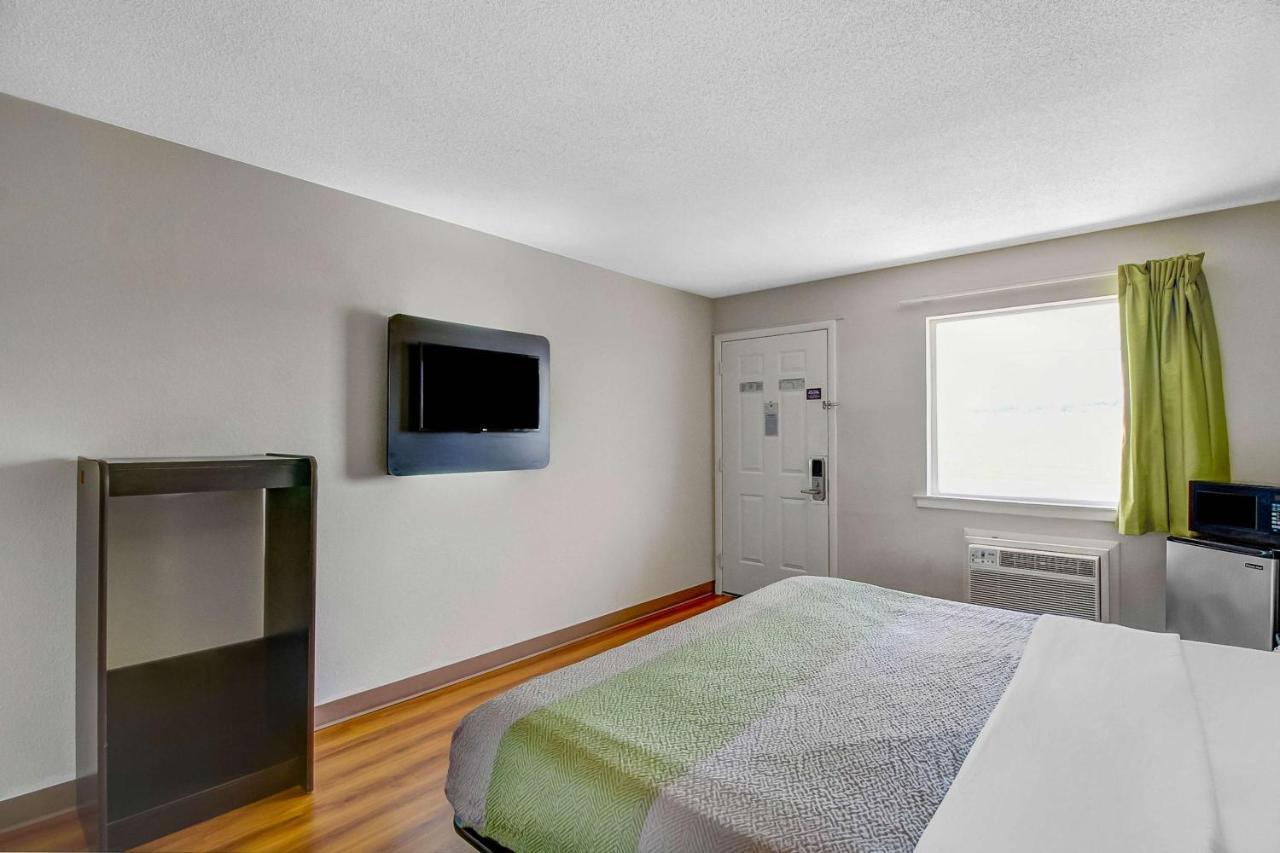 Motel 6-Charles Town, Wv Экстерьер фото