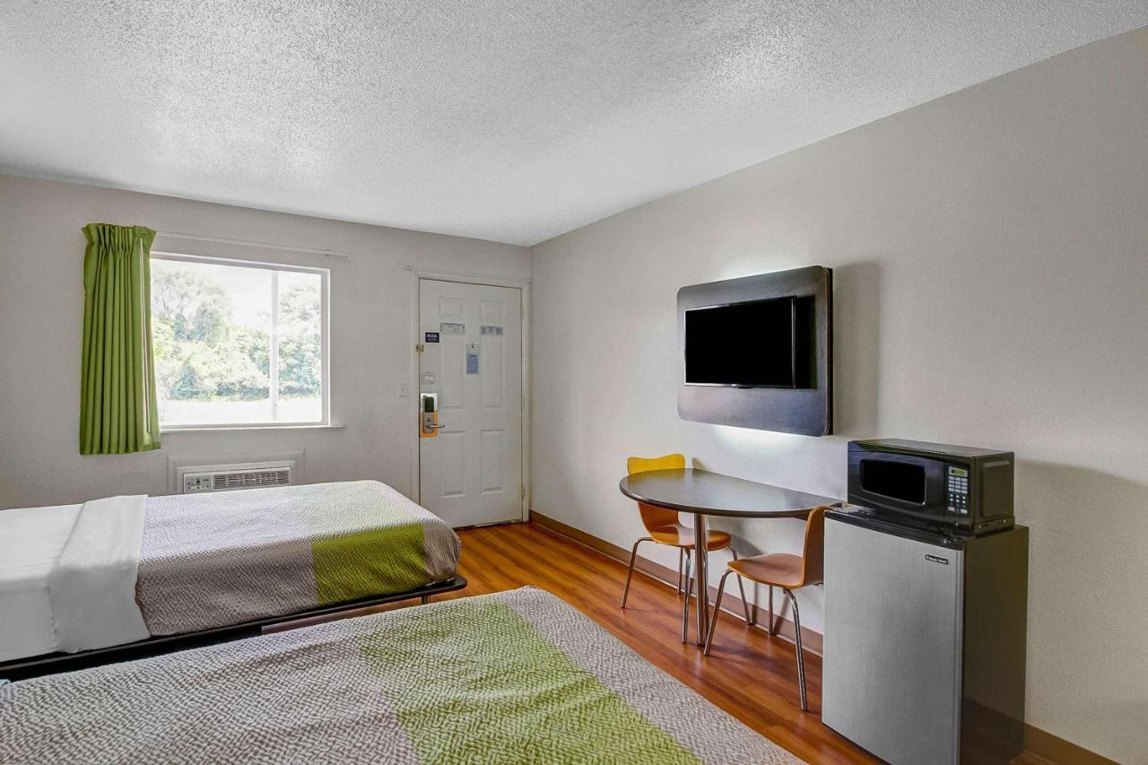 Motel 6-Charles Town, Wv Экстерьер фото