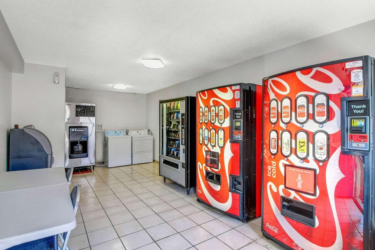 Motel 6-Charles Town, Wv Экстерьер фото