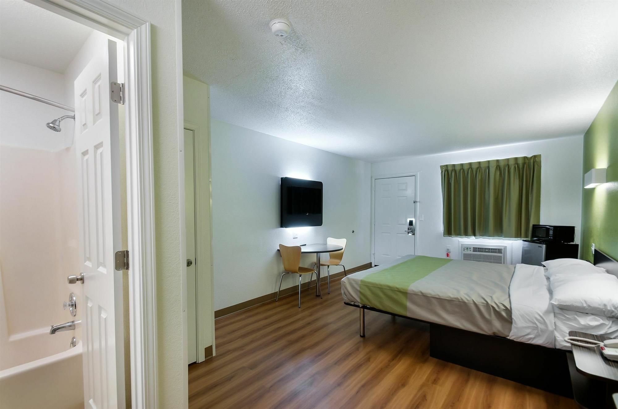 Motel 6-Charles Town, Wv Экстерьер фото