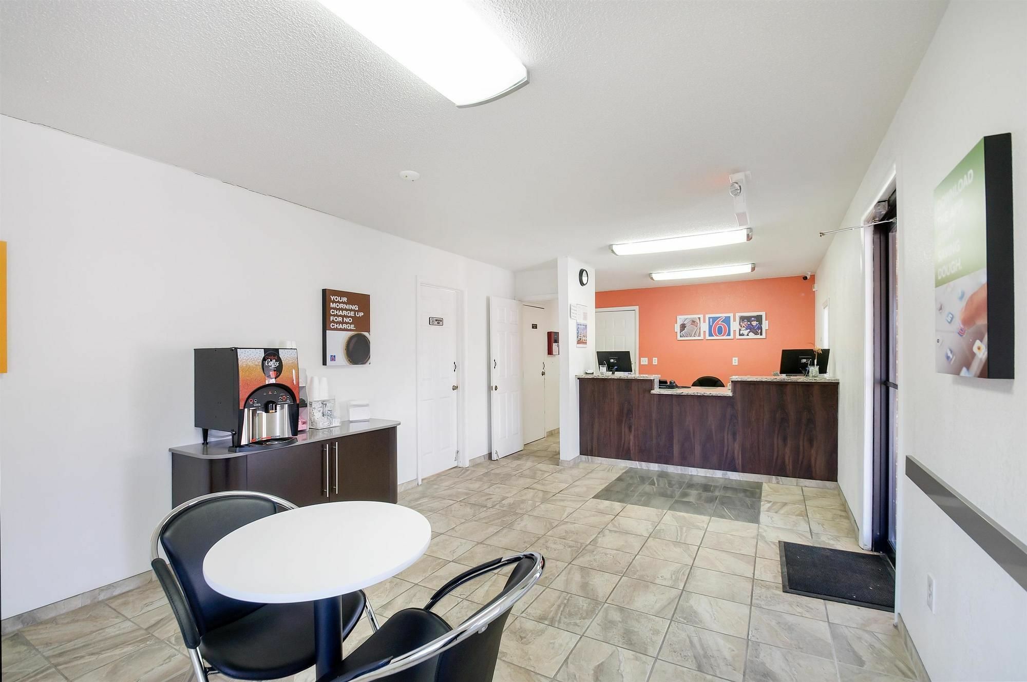 Motel 6-Charles Town, Wv Экстерьер фото
